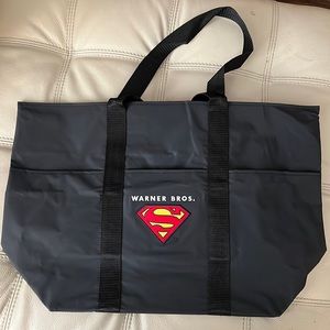 1993 superman bag very good condition! Carryall, black oversized 15x22”